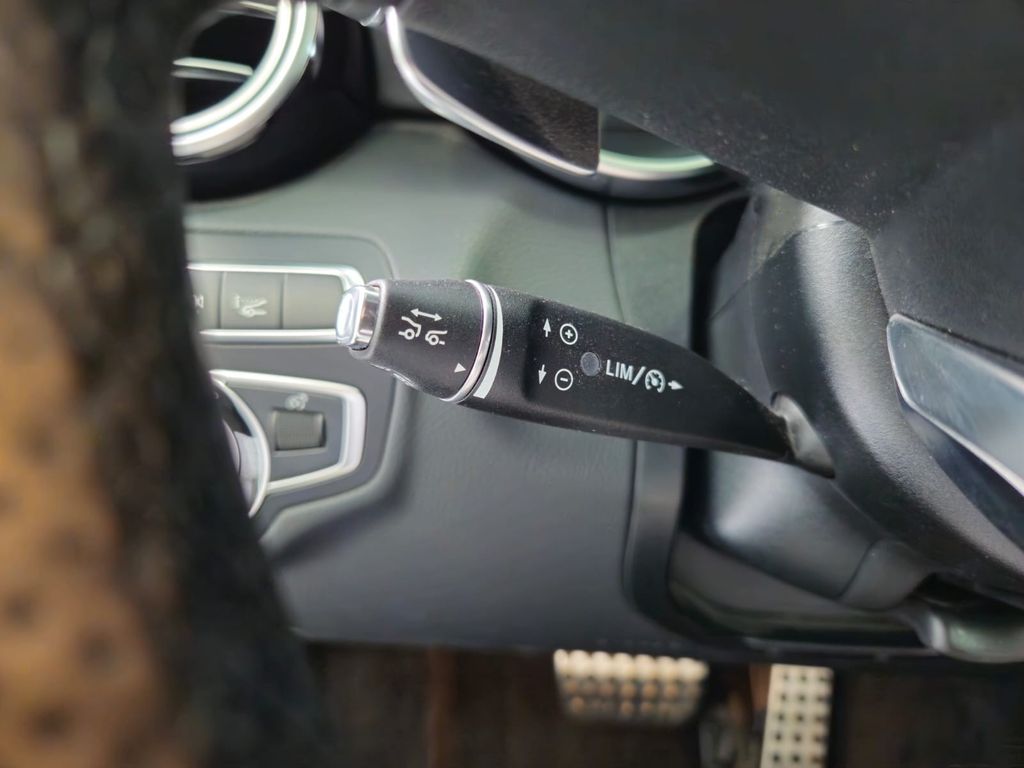 Mercedes-Benz C 300 Coupe AMG*PANO*BURM*HUD*DISTR*STHZG*360°