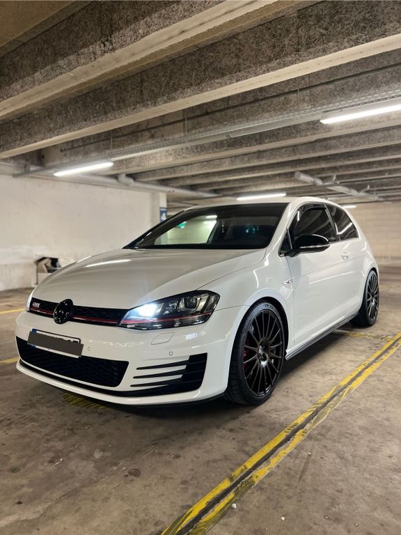 Image of Volkswagen Golf