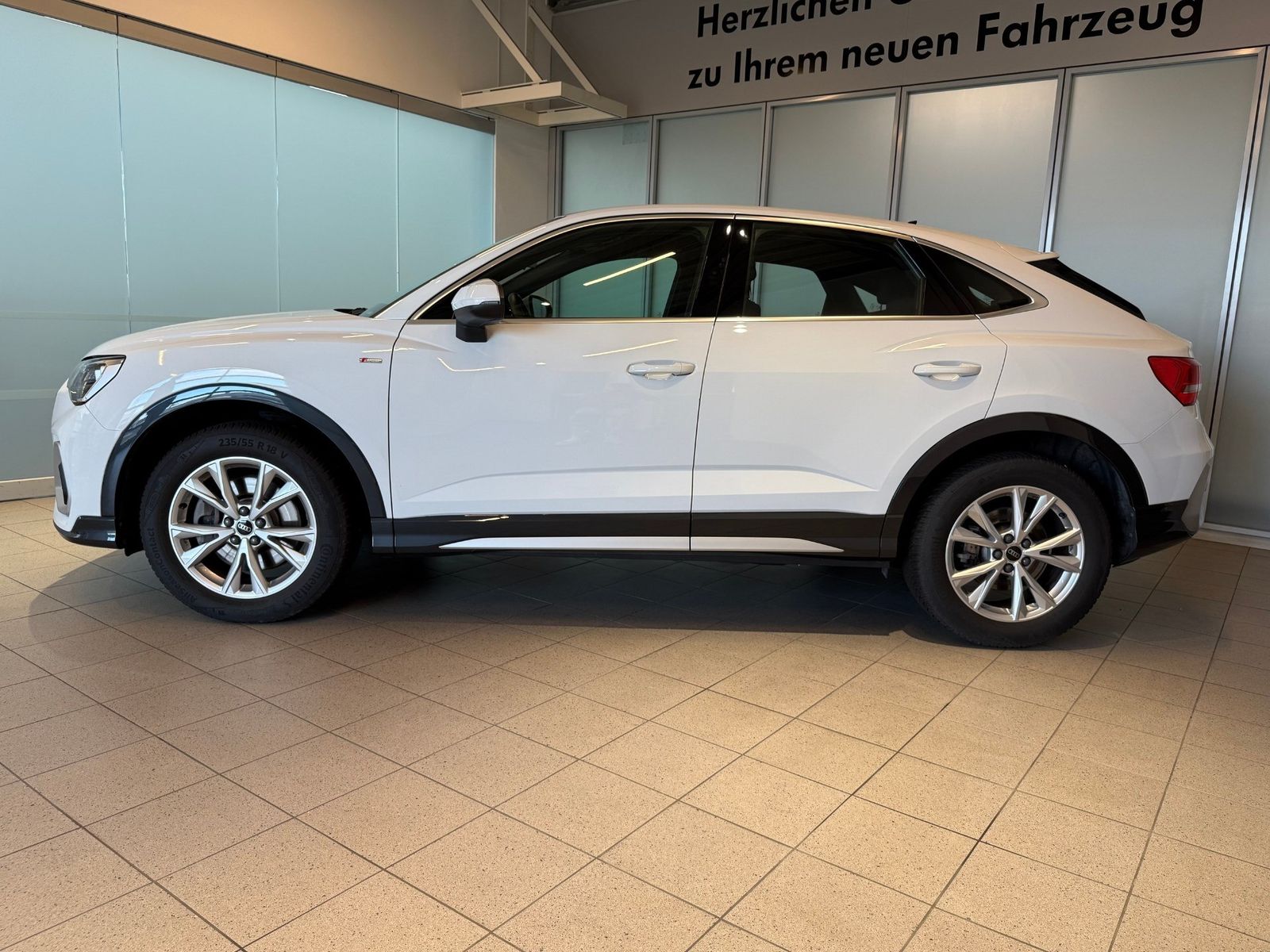 Audi Q3 Sportback S-Line 2.0 TFSI Quattro GRA, Navi,  foto 5