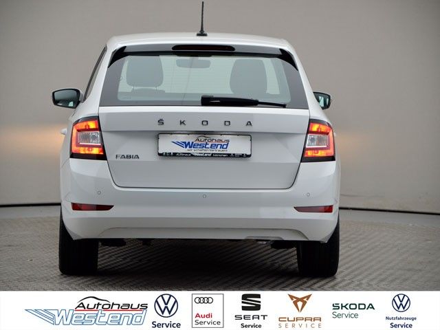 Fahrzeugabbildung SKODA Fabia Combi Active 1.0l TSI 70kW 5-Gang Klima PD