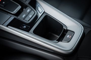Porsche 992 Carrera 4S Cabriolet | PDCC | BOSE | 18Wege