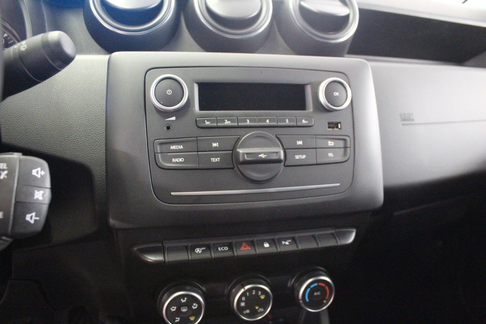 Fahrzeugabbildung Dacia Duster TCe 100 ECO-G LPG Comfort*Allwetter