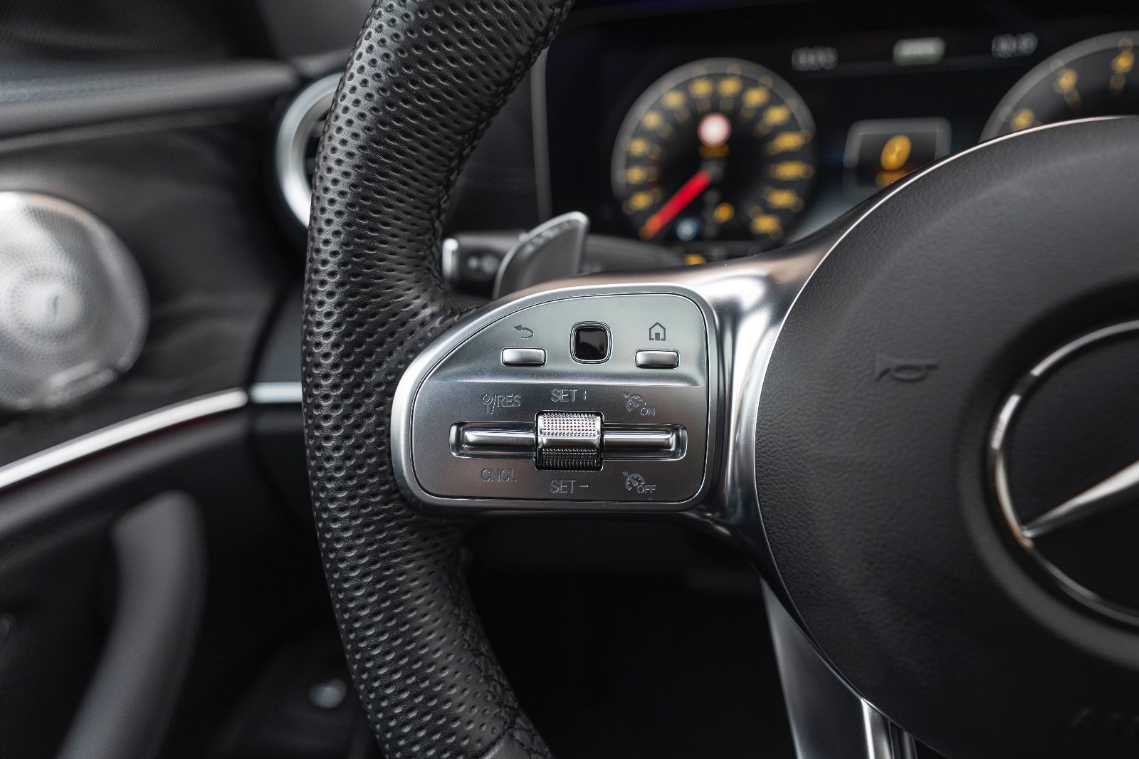 Fahrzeugabbildung Mercedes-Benz E 53 AMG 4Matic+ 360° BURMESTER MBEAM LED TOTW