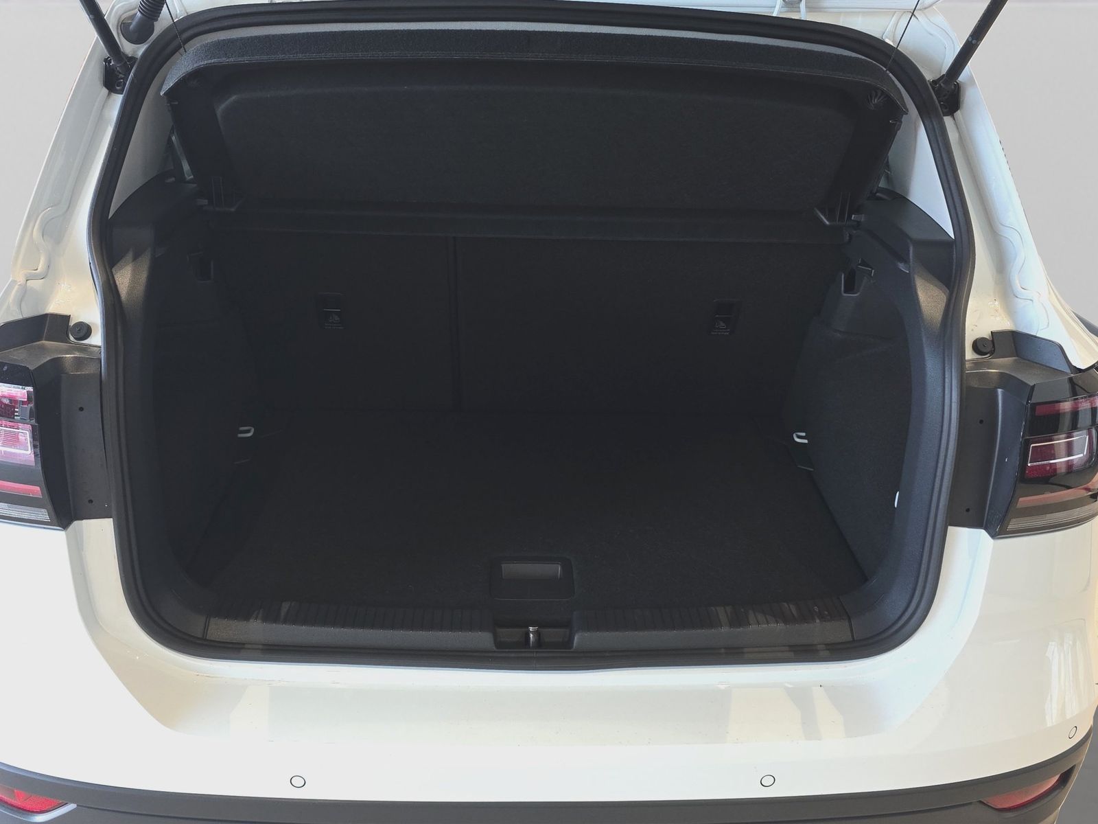 Volkswagen T-Cross - Bild 8