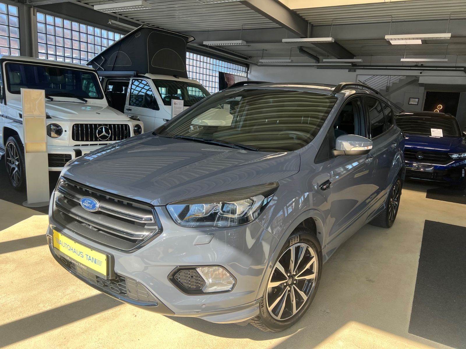 Fahrzeugabbildung Ford Kuga ST-Line Automatik
