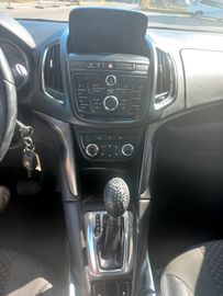 Opel Zafira Tourer - 12