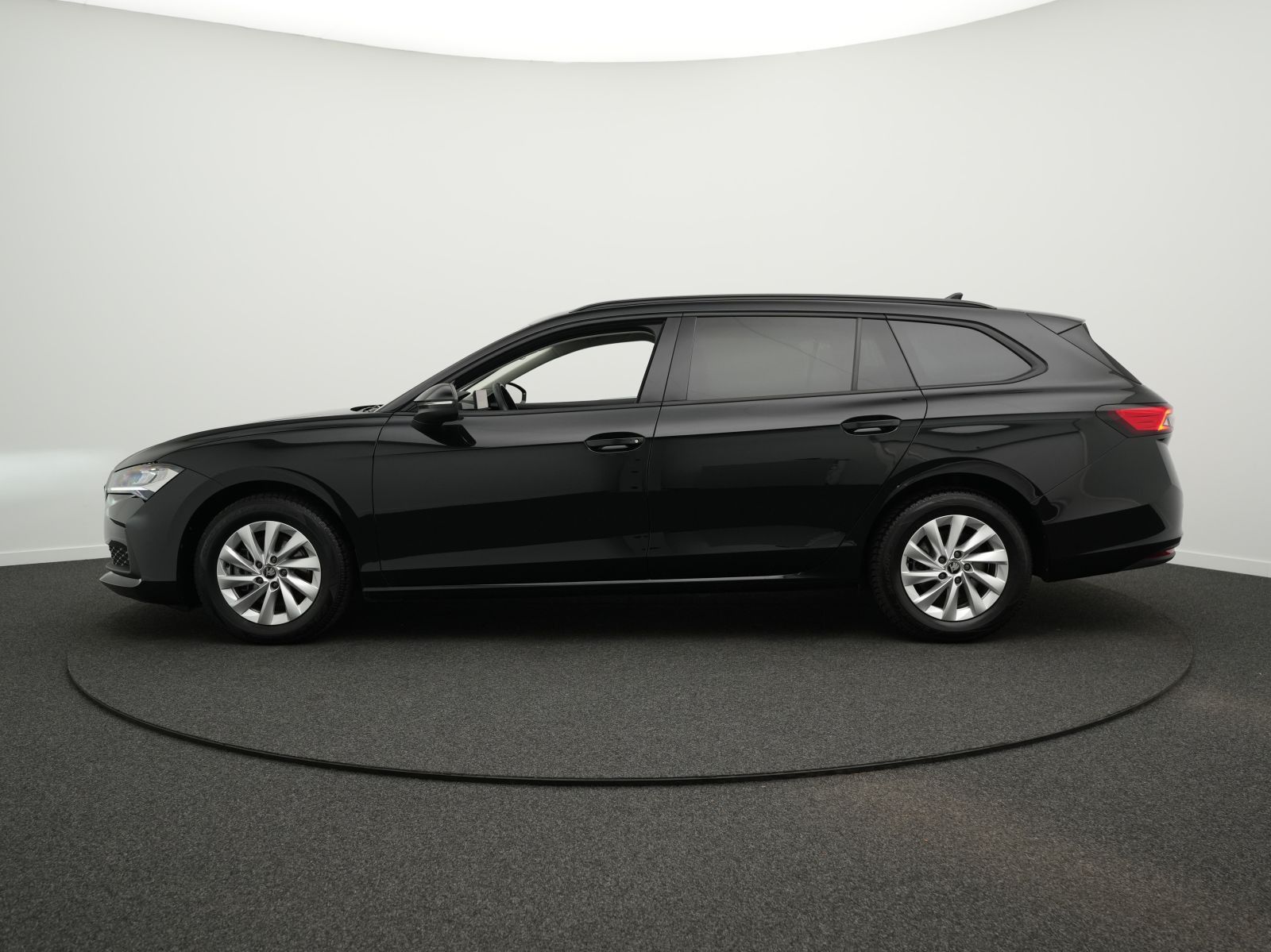 Skoda Superb - Bild 11
