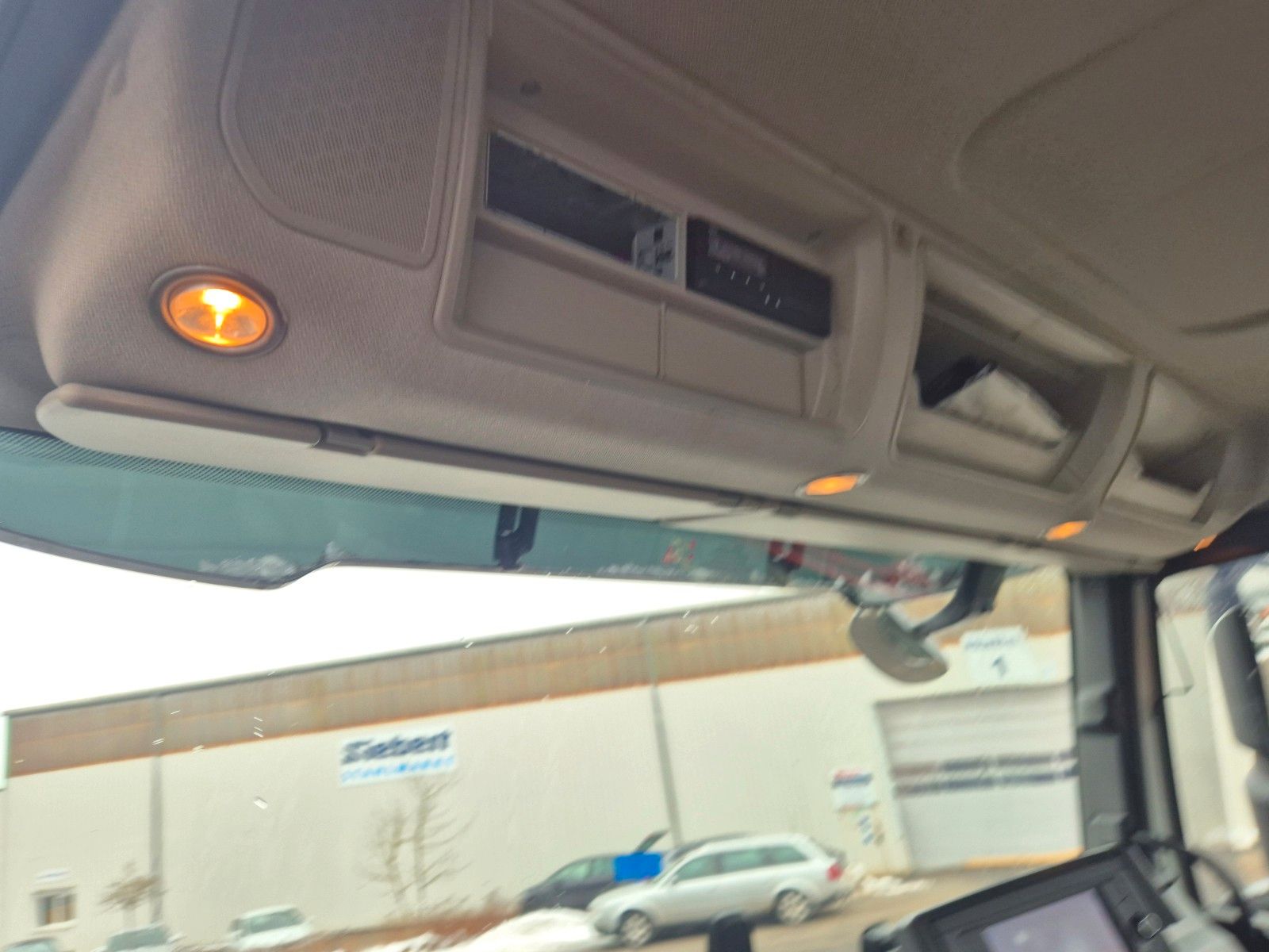 Fahrzeugabbildung Iveco X-Way AD360X48Z/P HR 8x4 HIAB ULT26S59