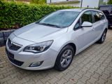 Opel Astra J Sports Tourer Edition - Opel Astra: Van