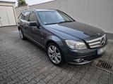Mercedes-Benz Mercedes C230, T Avangarde, 2,5 L , V6 - Mercedes-Benz C 230 mit Benzin-Antrieb: Kombi