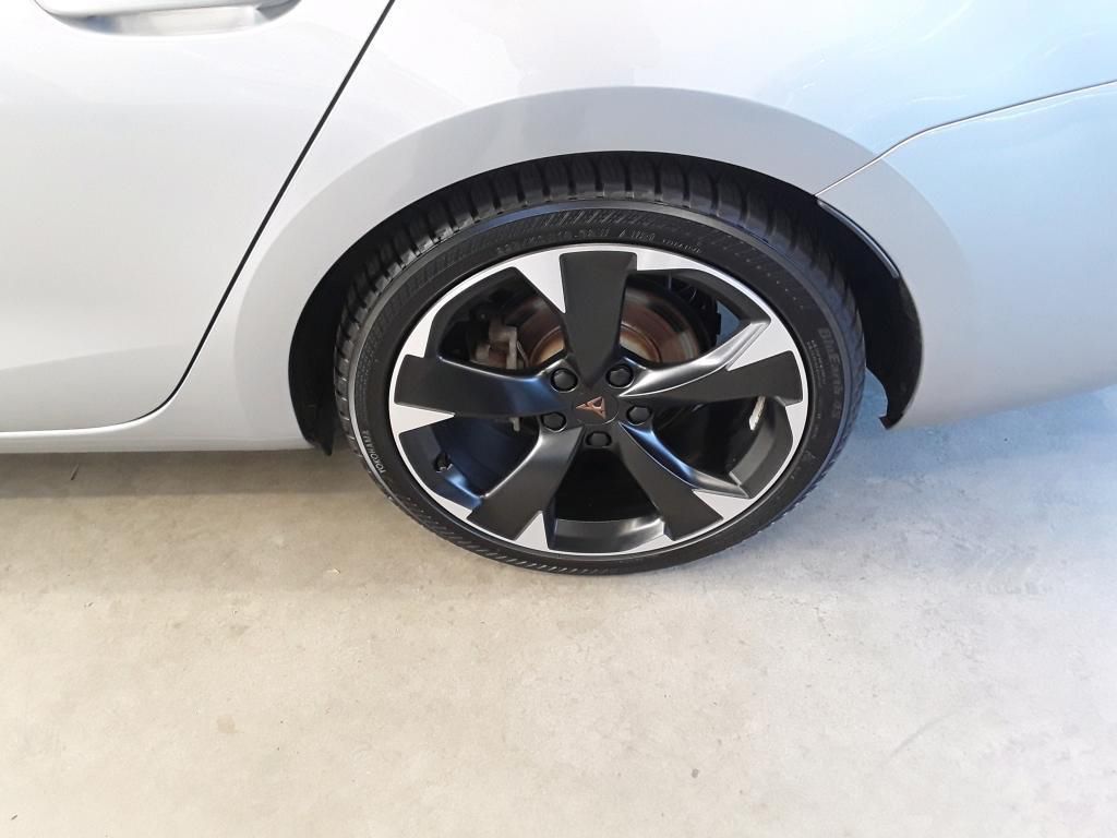 Cupra Leon SP 1.4 TSI e-Hybrid 150kW Tempo*PDC*RFK*Nav