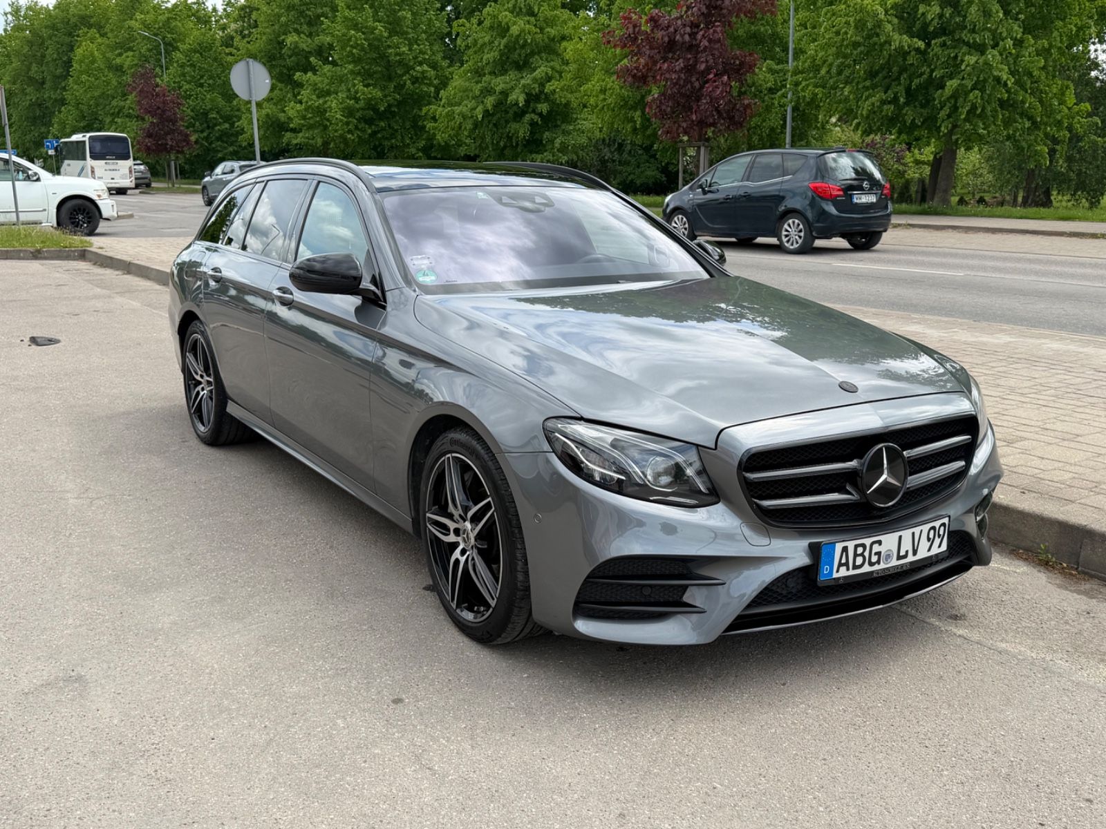MERCEDES-BENZ E 350 d 4MATIC T Autom. -