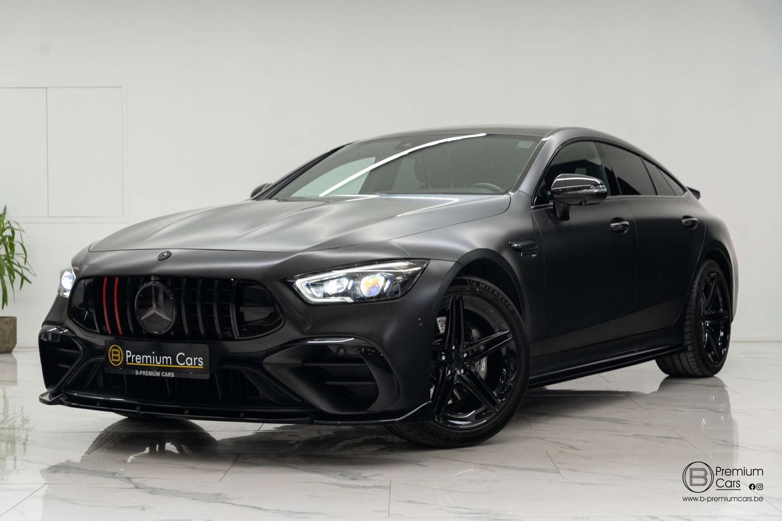 Mercedes-Benz AMG GT 43 4-Matic+! Bodykit! Massage! Stage 1! 4