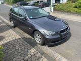 BMW E91 Touring / 3er BMW TÜV 02/2026 / 318i - BMW 318 aus 2006: Kombi