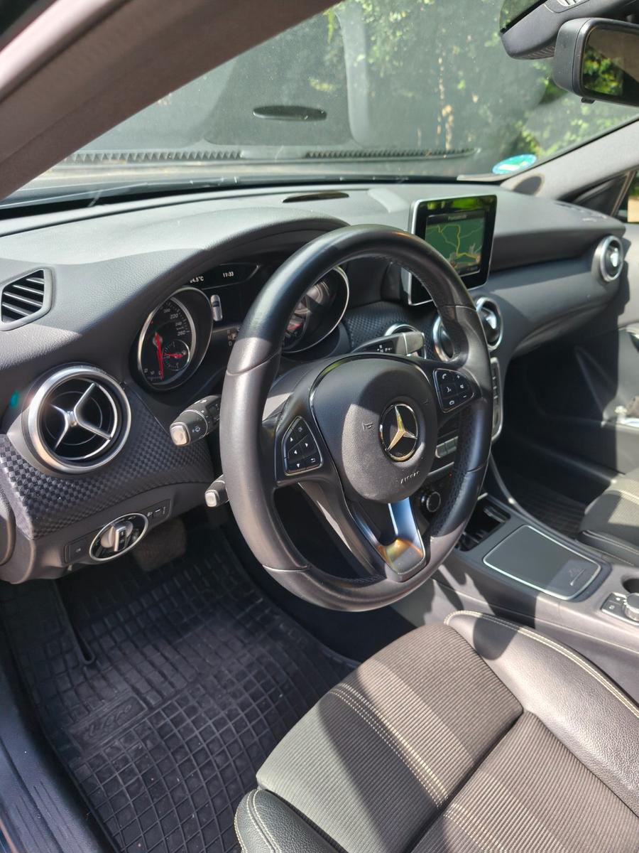 Mercedes-Benz A 180 BlueEFFICIENCY Urban