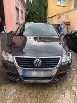 Volkswagen Auto VW Passat Automatik - Volkswagen Passat aus 2009: Kombi