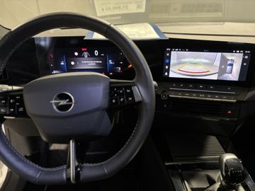 Fotografie 17 des Opel Astra 1.2 Turbo GS