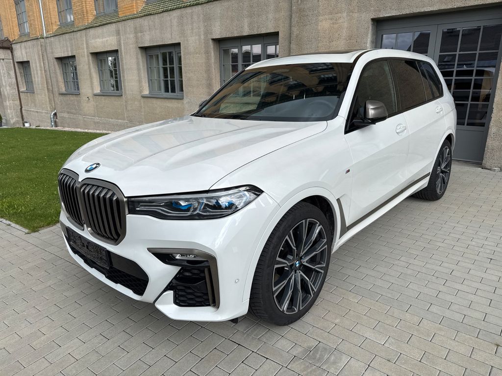 Image of BMW X7