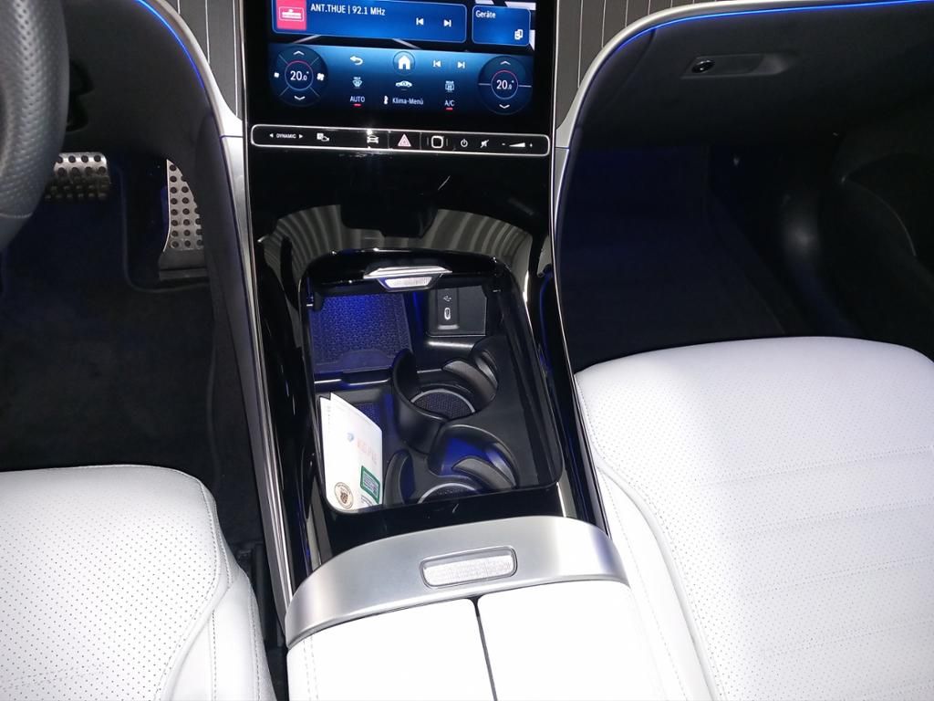 Fahrzeugabbildung Mercedes-Benz GLC 200 4M AMG*AHK*Pano-Dach*Distronic*360