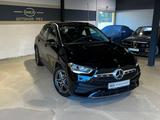 Mercedes-Benz GLA 180 7G-DCT*AMG-LINE*PANO*BURMES*AHK*1.HAND* - Mercedes-Benz GLA-Klasse Gebrauchtwagen in Stuttgart