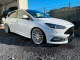 Ford Focus 2,0 EcoBoost ST Leder-Exklusiv-Paket ST - Ford Gebrauchtwagen in Dortmund