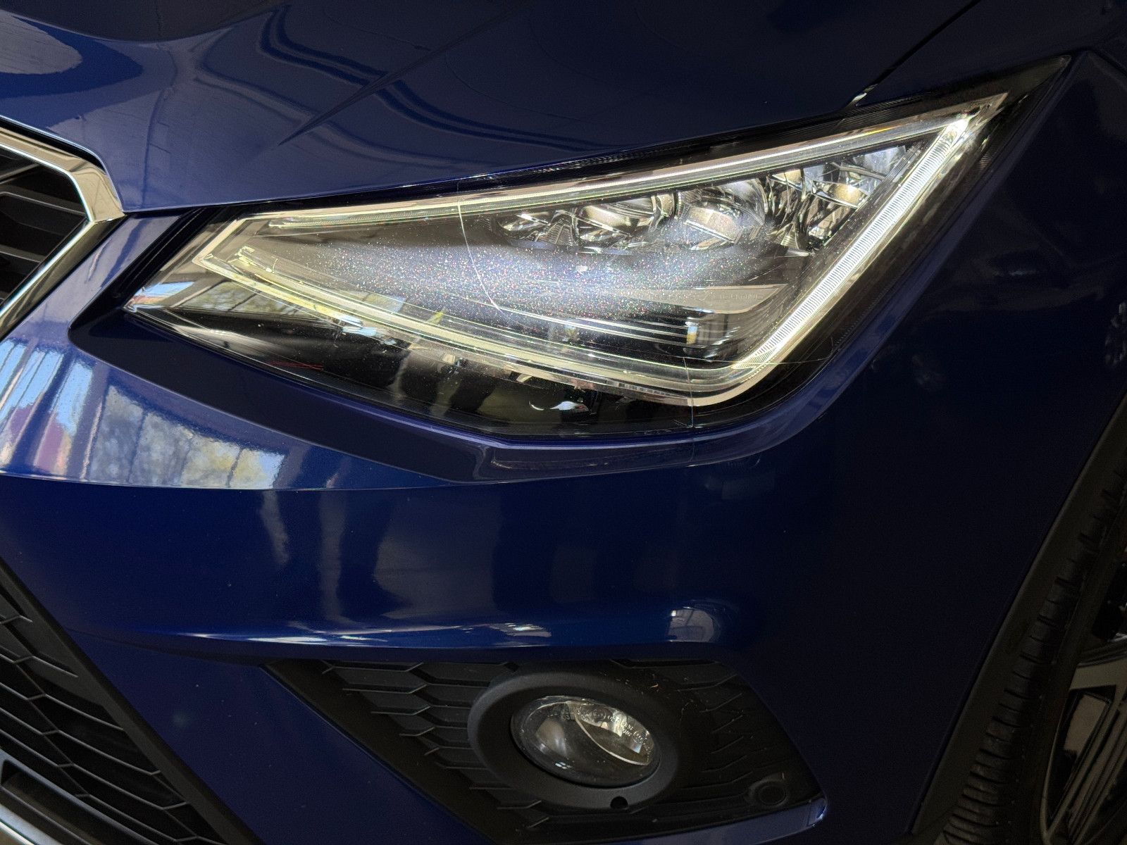 Fahrzeugabbildung SEAT ARONA SPORTPAKET FR-LINE DSG ACC LED BEATS KESSY