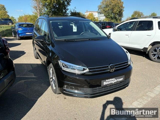 Fahrzeugabbildung Volkswagen Touran Comfortline 1.5 TSI DSG Kamera/PDC/Sitzh.