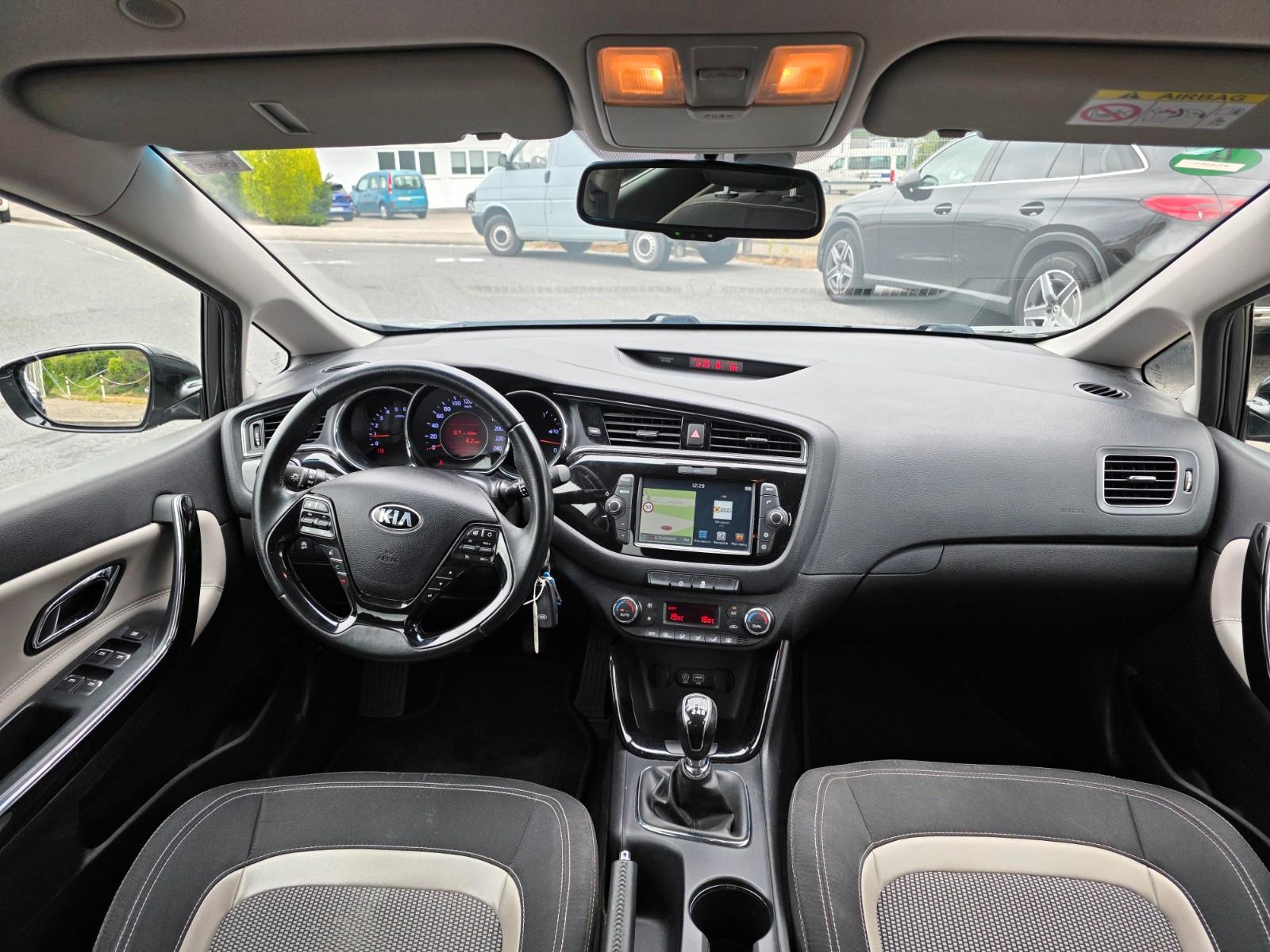 Kia Ceed 1.6 CRDi DynamicLine Euro6