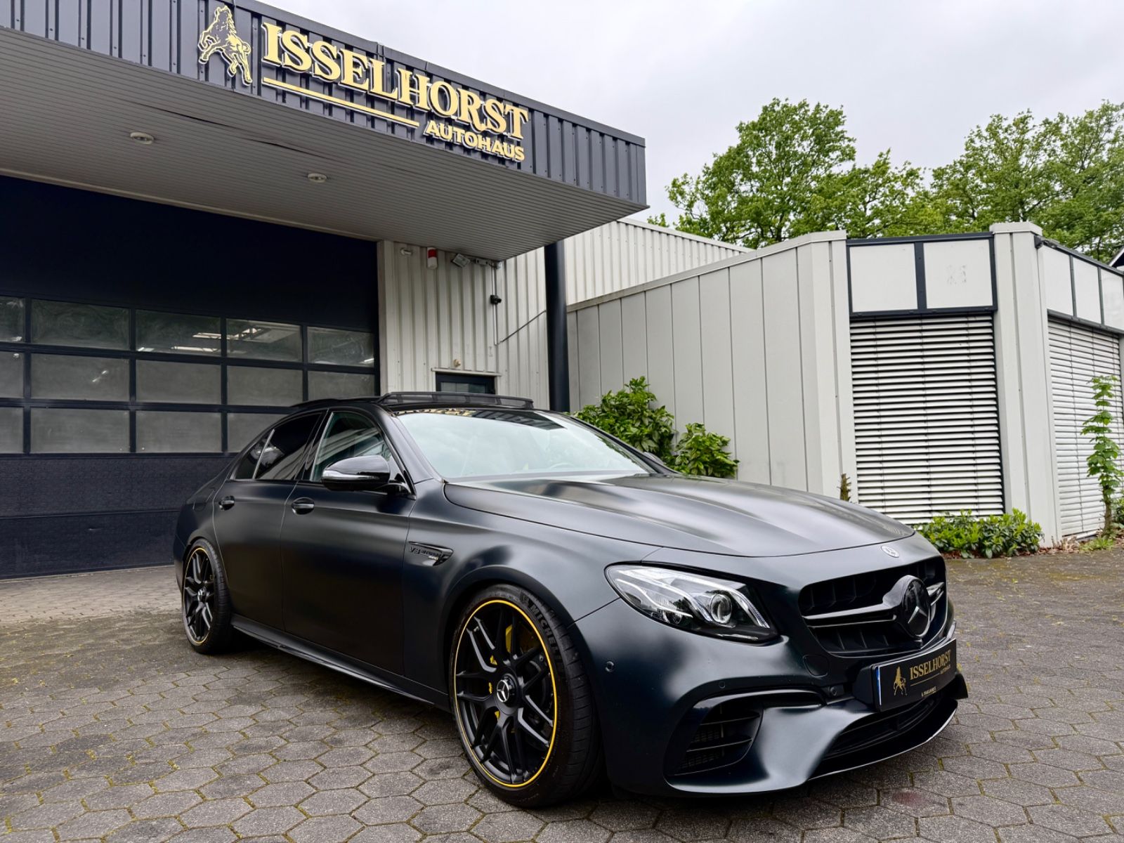 MERCEDES-BENZ E 63 AMG S Edition one Keramik Pano Magno TOP!