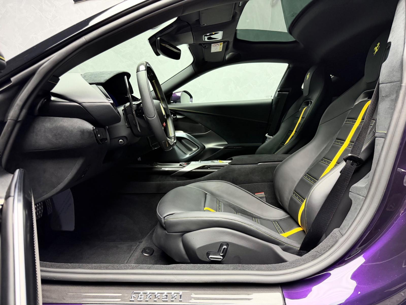 Ferrari 12Cilindri FULLCARBON VIOLA HONGKONG LIFT 360