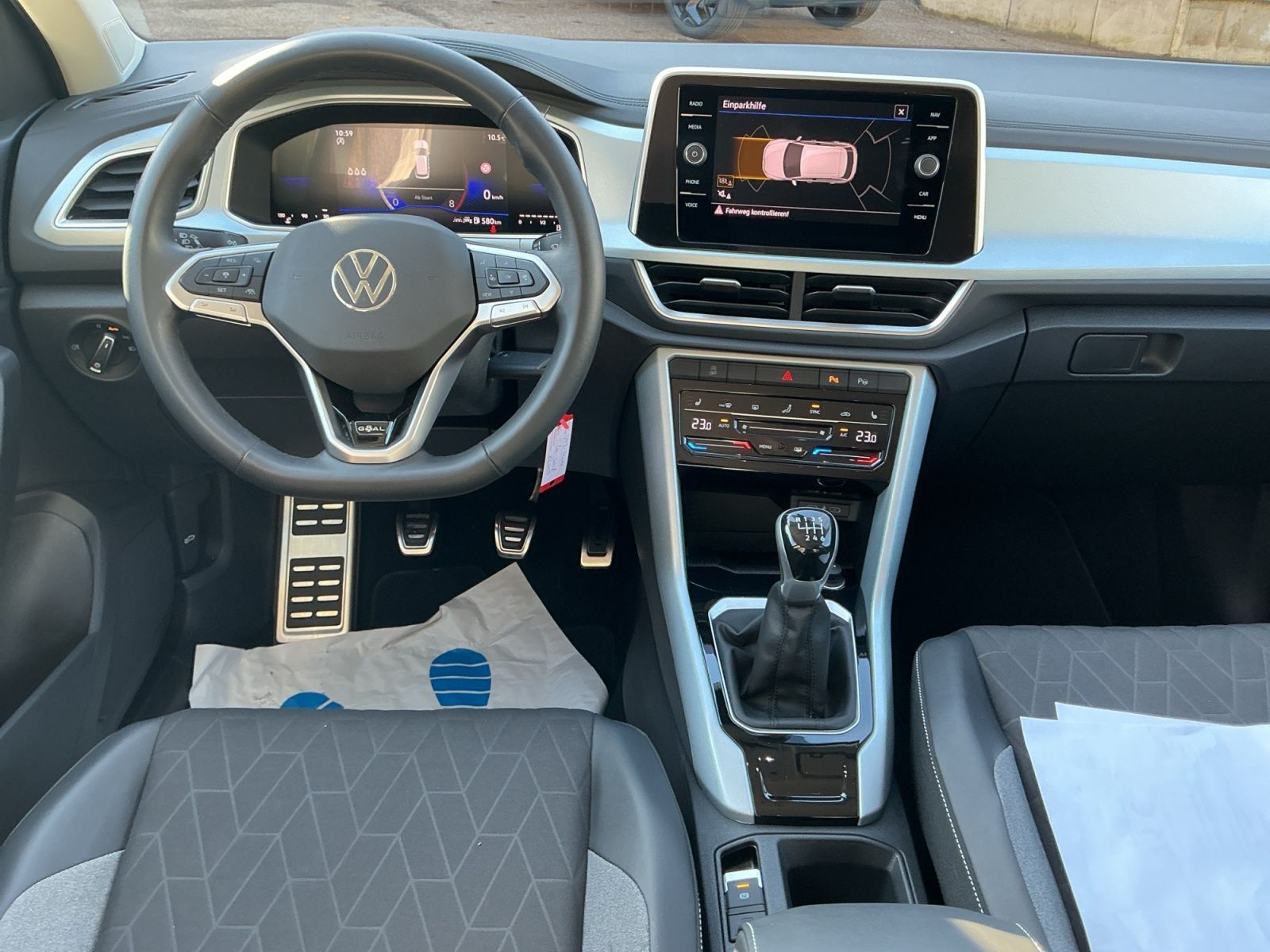 Volkswagen T-Roc - Bild 8