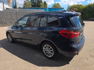 BMW 218 - 6