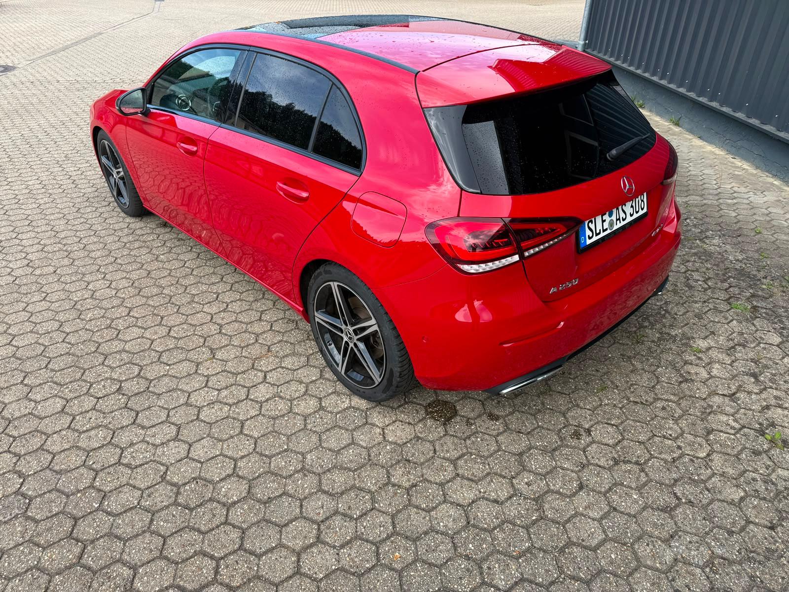 Mercedes-Benz A 250 4Matic, Progressive, 360°, Panorma, Standh