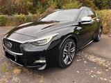 Infiniti Q30 S 2.2d DCT AWD Sport City Black Sport City.. - schwarze Infiniti Q30