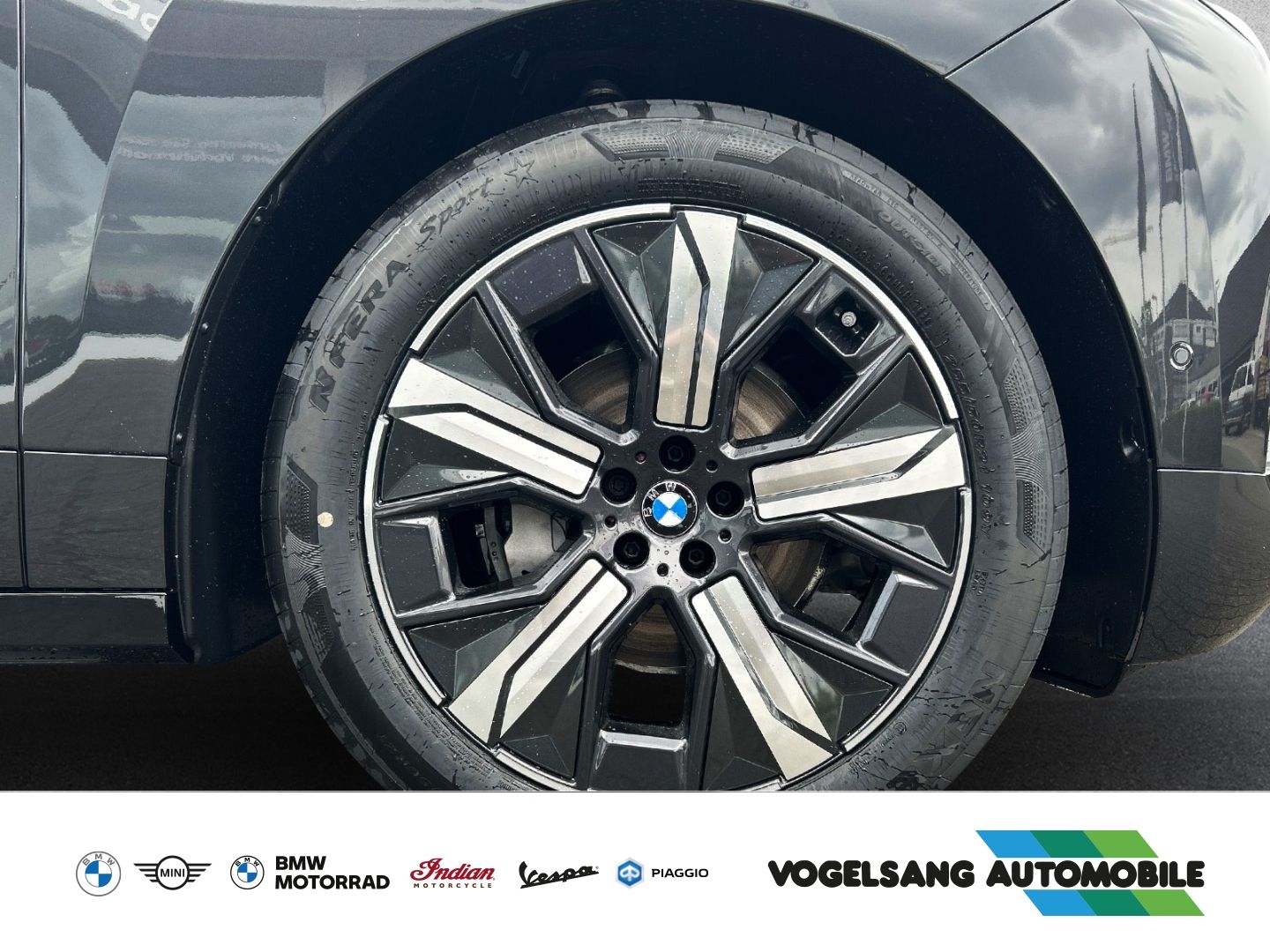 Fahrzeugabbildung BMW iX xDrive45 0,25% Versteuerung AHK Soft-Close In