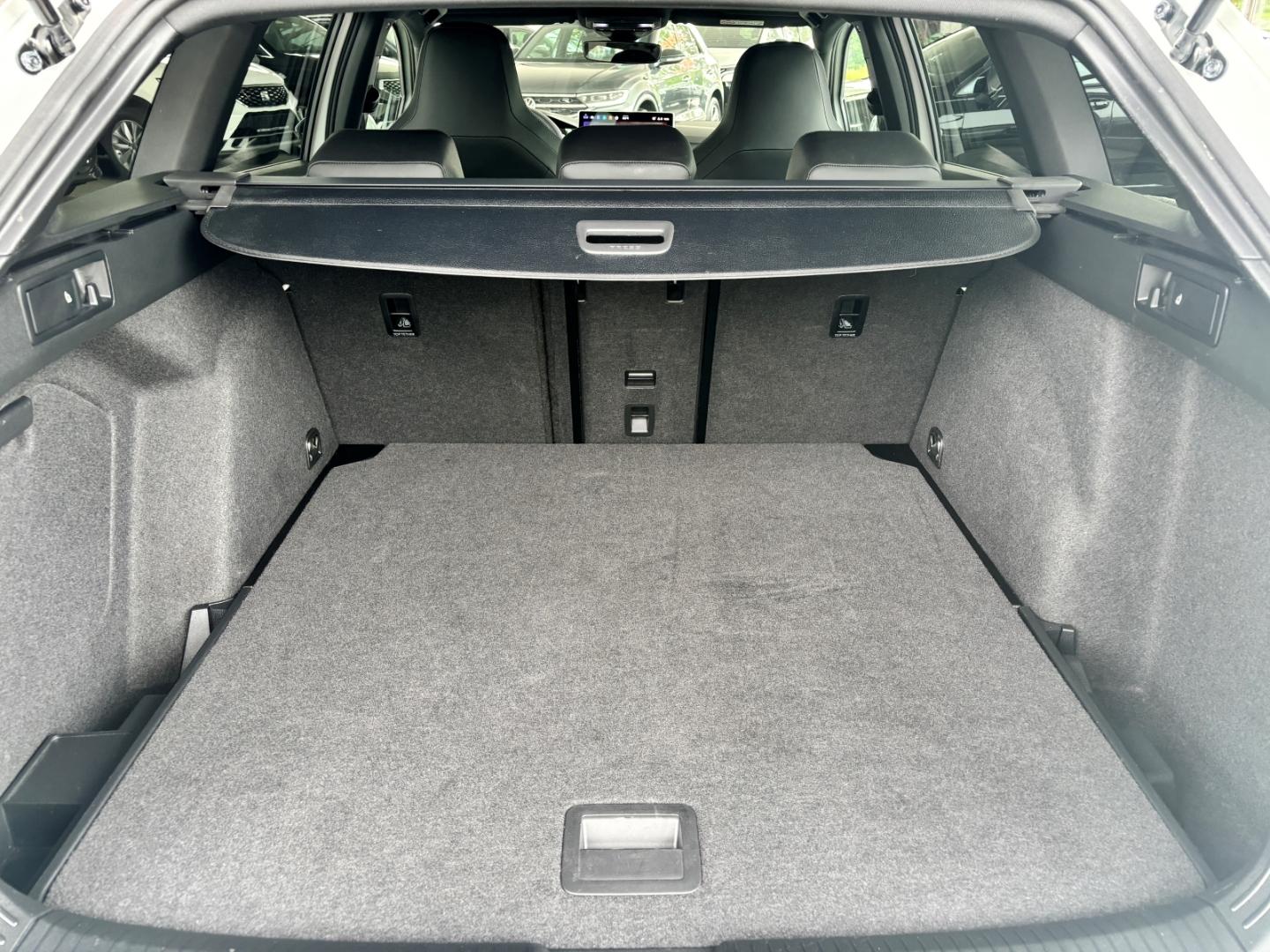 Volkswagen Golf VIII Variant 1.5 TSI R-Line LED ACC RFK ALL, миниатюра 10