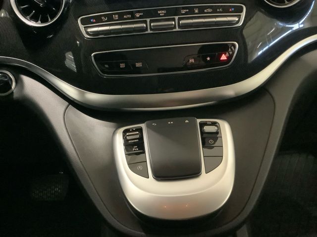V 300 D 174 KW 9-GTronic lang 7-Sitzer, LED, Nav