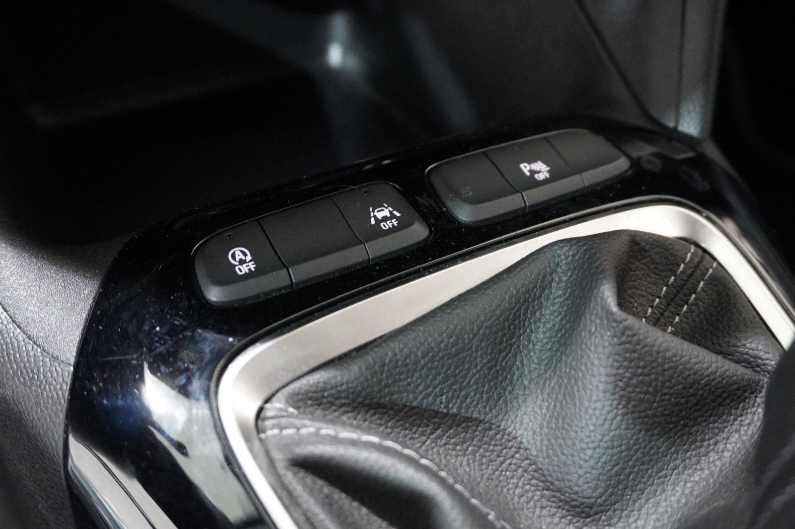 Fahrzeugabbildung Opel Corsa F 1.2 EDITION NAVI/TEMP/PDC/SPORT/DAB+