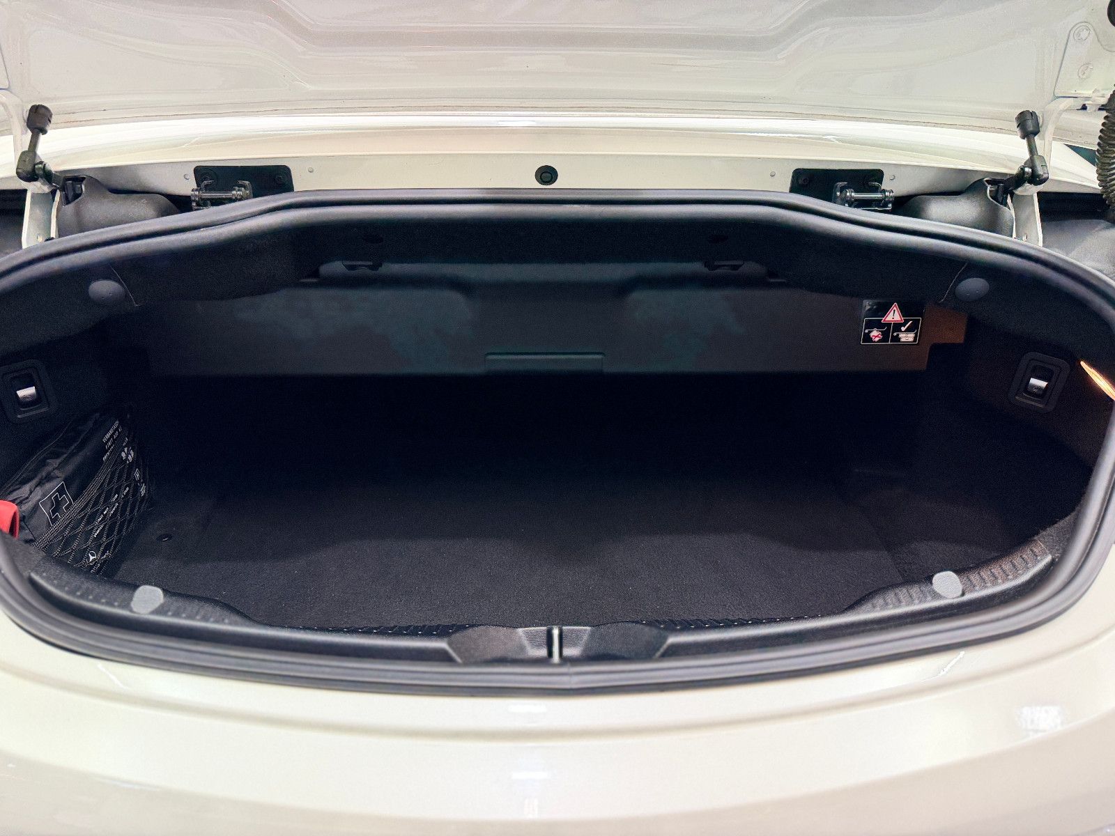 Fahrzeugabbildung Mercedes-Benz C 180 Cabrio |AMG-LINE|LED|RF-CAM|AUTOMATIK