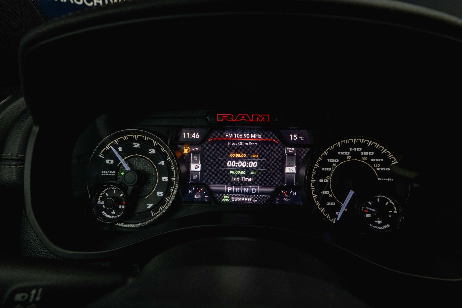 Fahrzeugabbildung Dodge RAM 5.7 V8 HEMI 4x4 NIGHT GT SPORT *Pano*22Zoll*