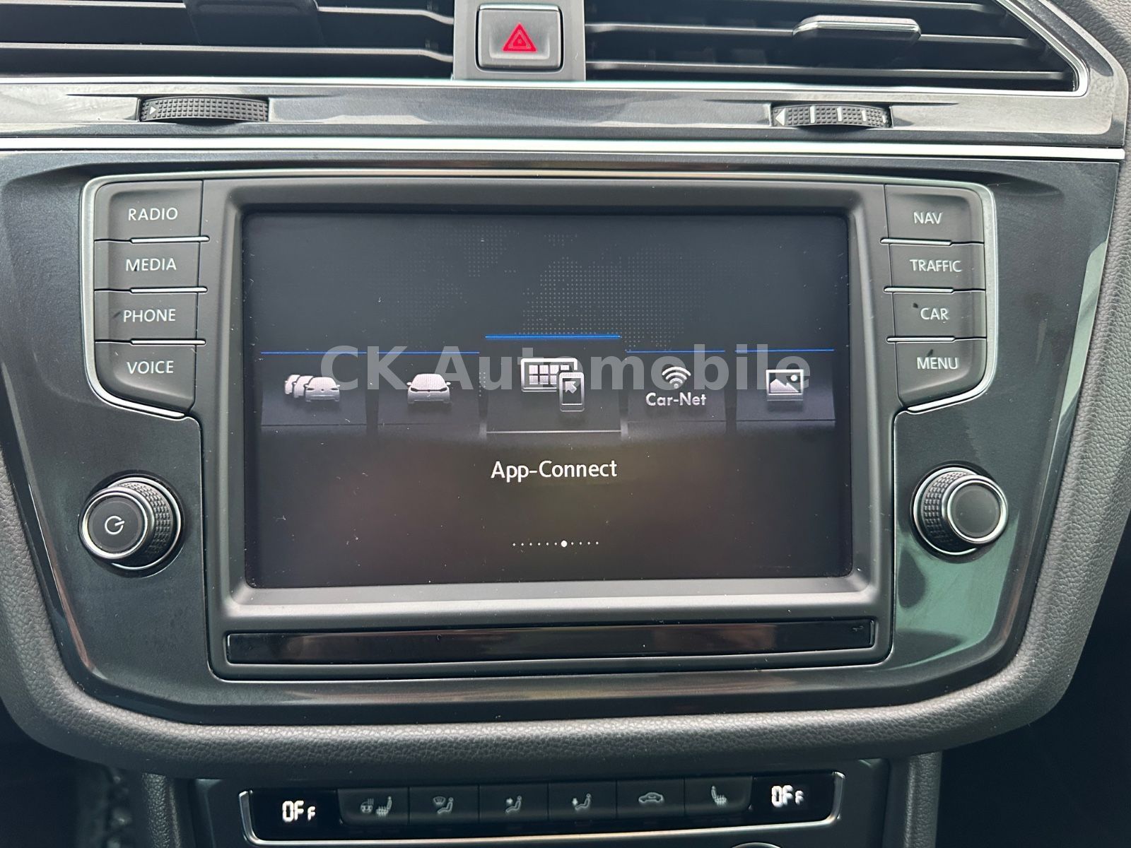 Fahrzeugabbildung Volkswagen Tiguan Highline DSG 2.0TDI 4Motion/Head-Up/Pano