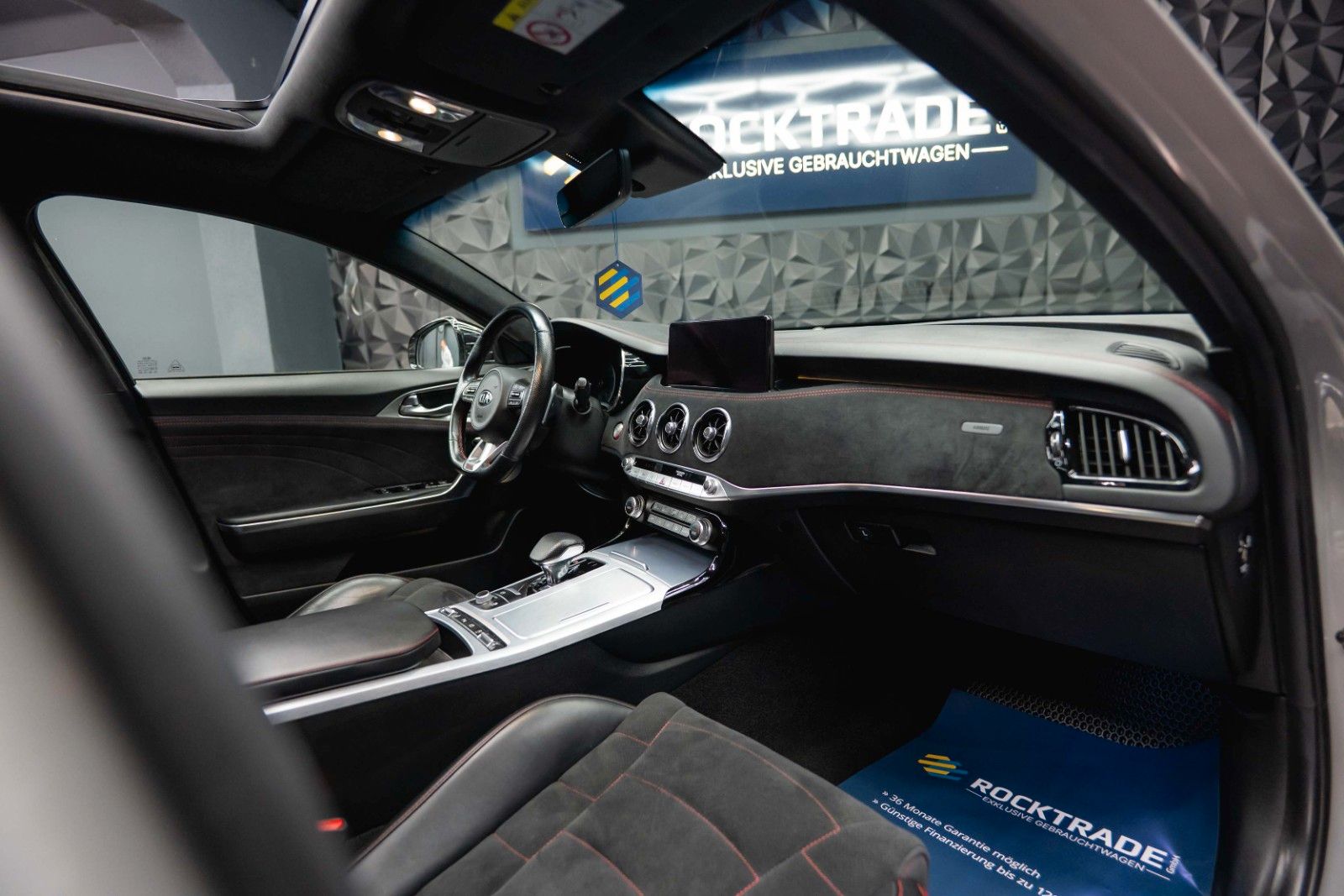 Fahrzeugabbildung Kia Stinger GT 4WD Performance | Pano | ACC | LED
