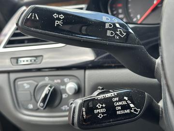 2015 AUDI A8 — миниатюра 13