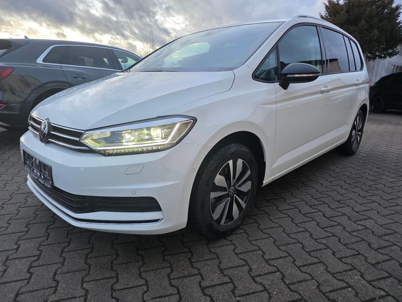 Volkswagen Touran Comf. 1.5TSI AHK IQ.LED Navi ACC 7Sitzer