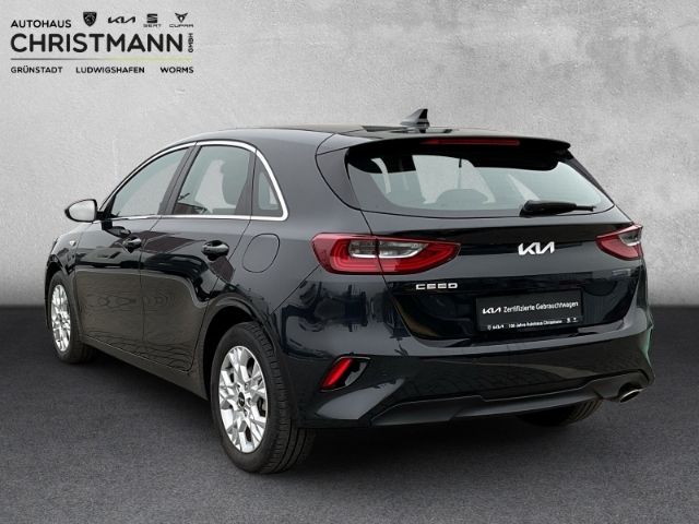 Fahrzeugabbildung Kia Ceed VISION 1.0T *KOMFORT PAKET*