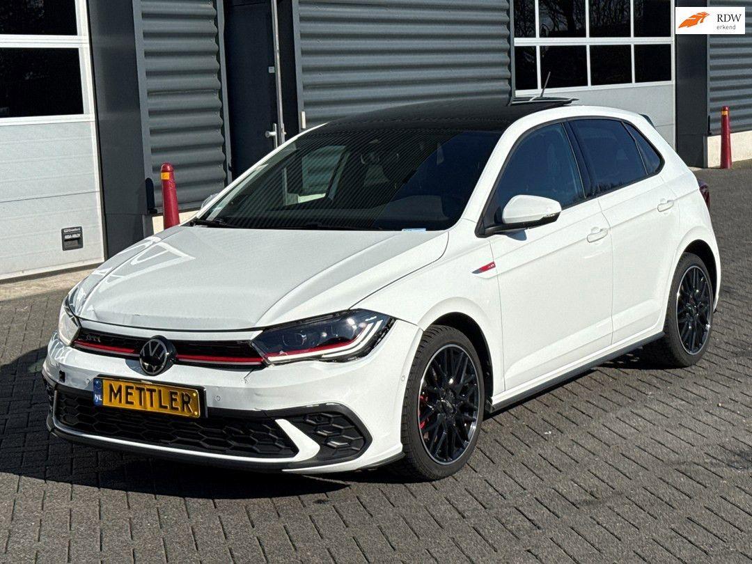 Volkswagen Polo 2.0 TSI GTI, kamera Beats audio, navi panor