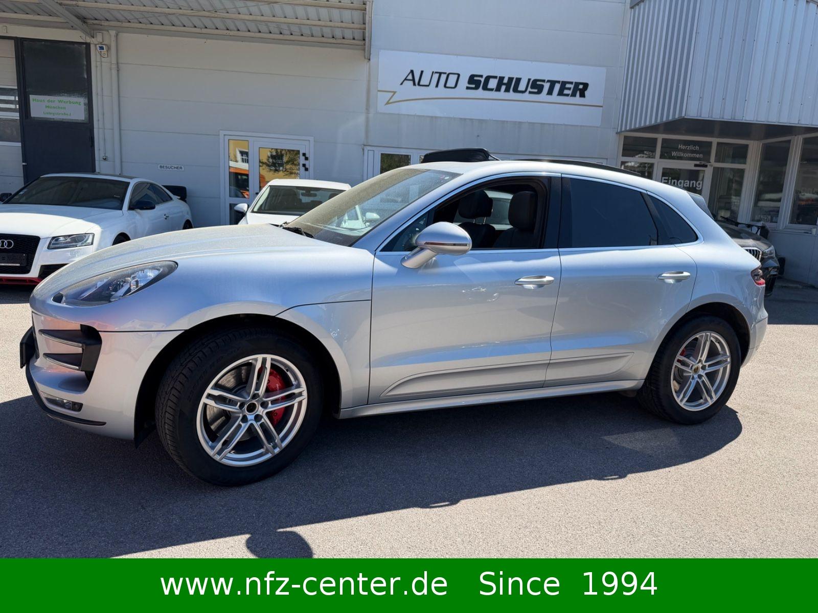 Porsche Macan Turbo 3,6L V6 PANO/BOSE/CARBON/ALCANTARA