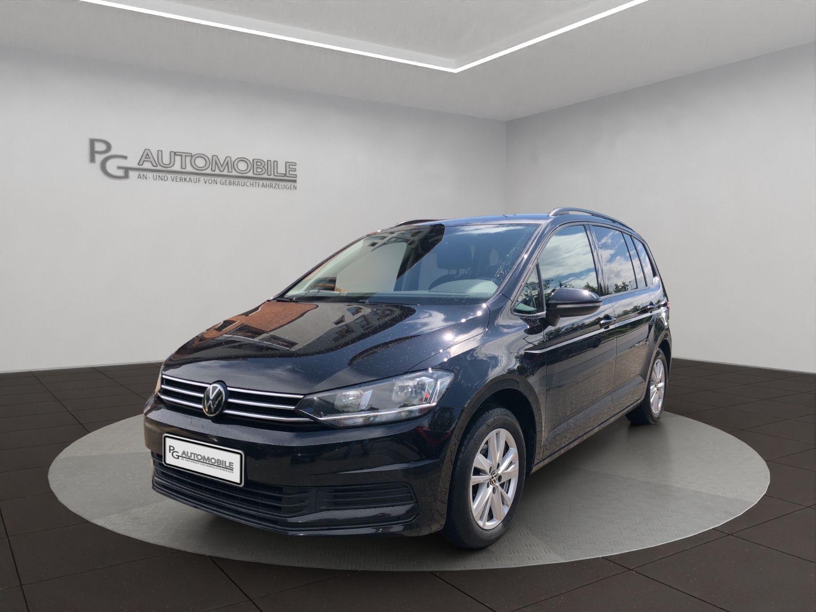 Volkswagen Touran Comfortline BMT Navi