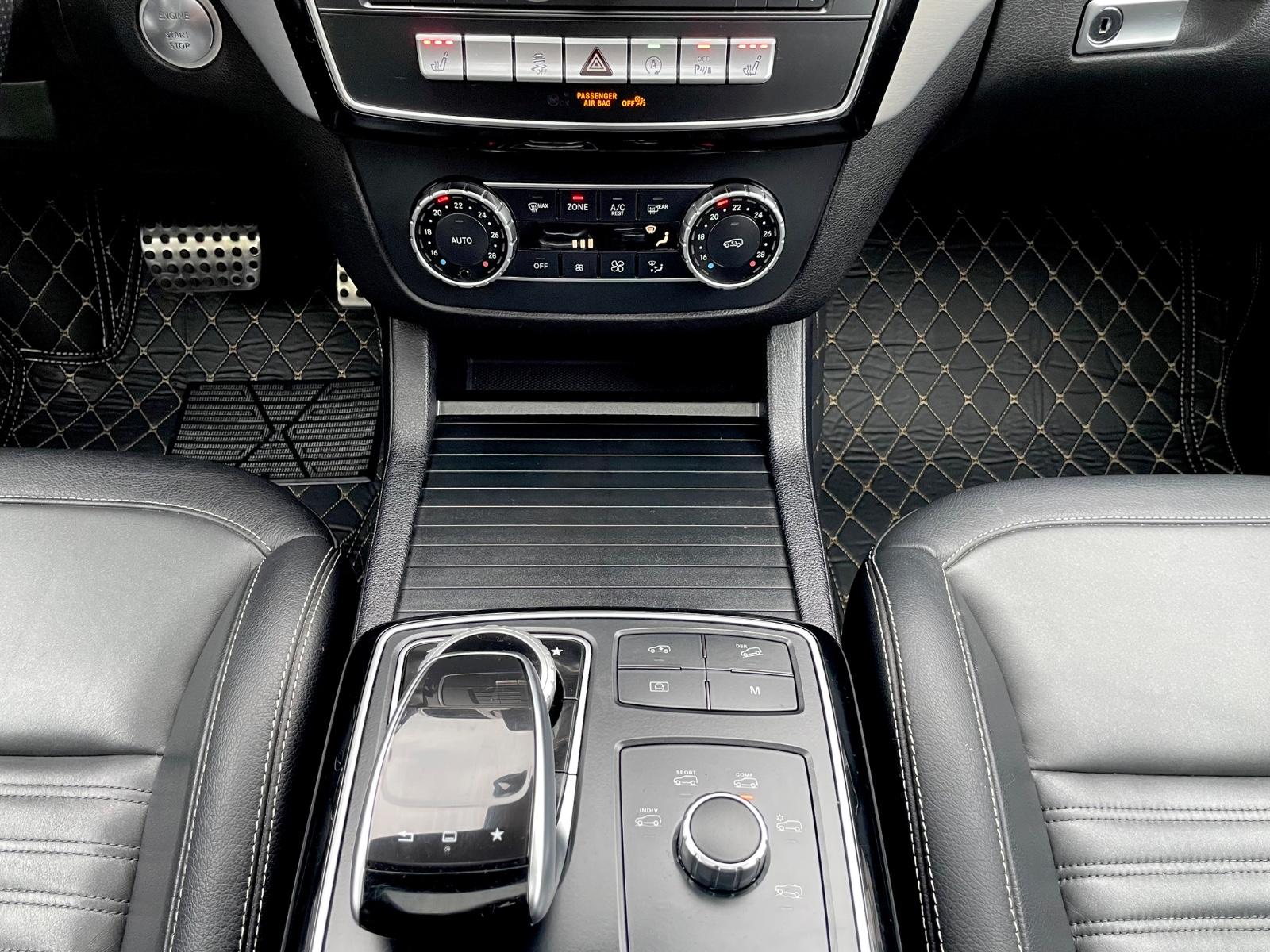 Mercedes-Benz GLE 350 AMG-Line Interieur-4Matic-R.Kamera-Pano
