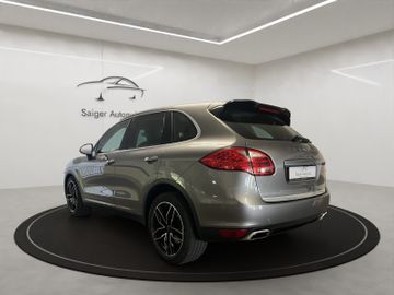 Porsche Cayenne - 7